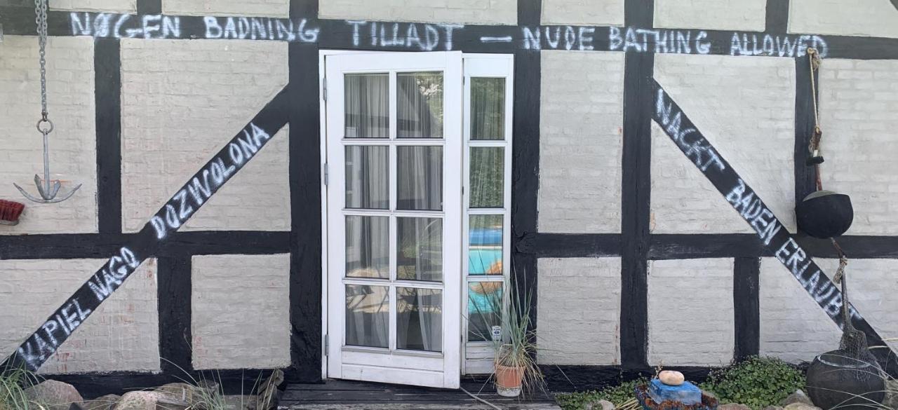 Farm61 Badehotellet I Det Midtjydske - Alder +18 Ar Tjele Exteriör bild