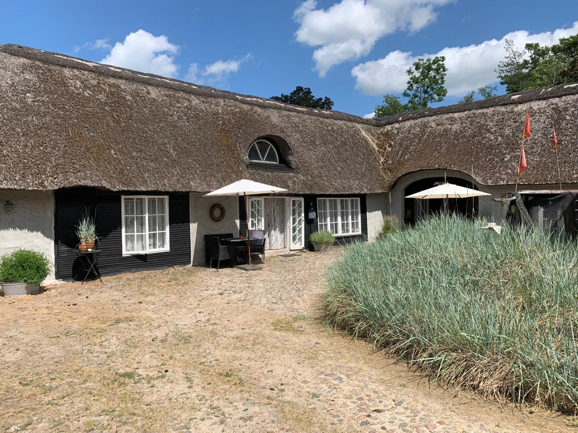 Farm61 Badehotellet I Det Midtjydske - Alder +18 Ar Tjele Exteriör bild